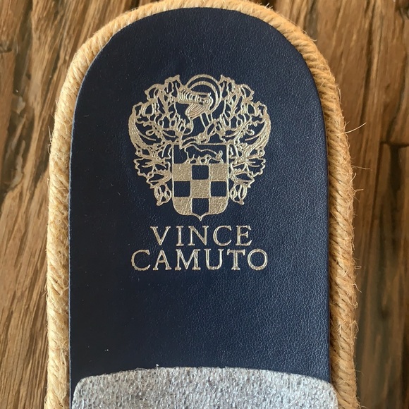 Vince Camuto - Picture 6 of 8